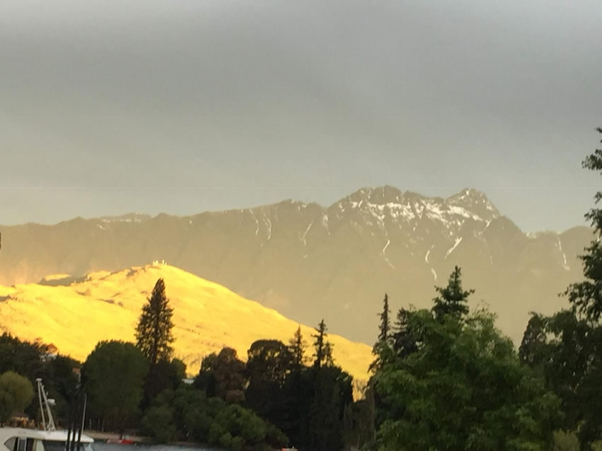 <h2>The Best of New Zealand Escorted 2018</h2>Taupo, Napier, Wellington & Queenstown